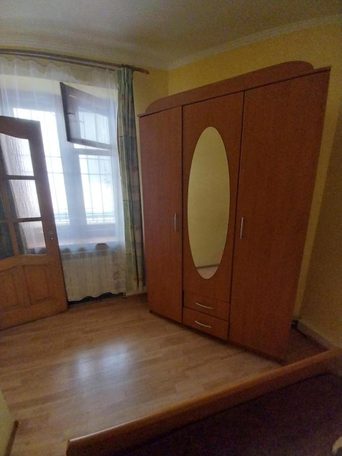 2 Ком Апартаменти На Пл Ринок Lviv Bagian luar foto