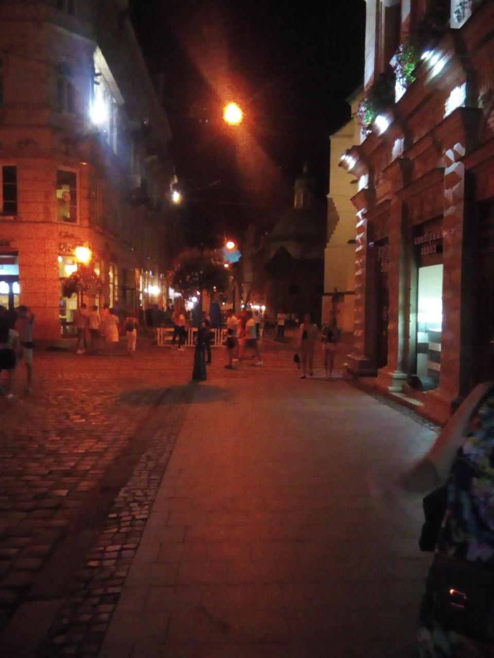 2 Ком Апартаменти На Пл Ринок Lviv Bagian luar foto